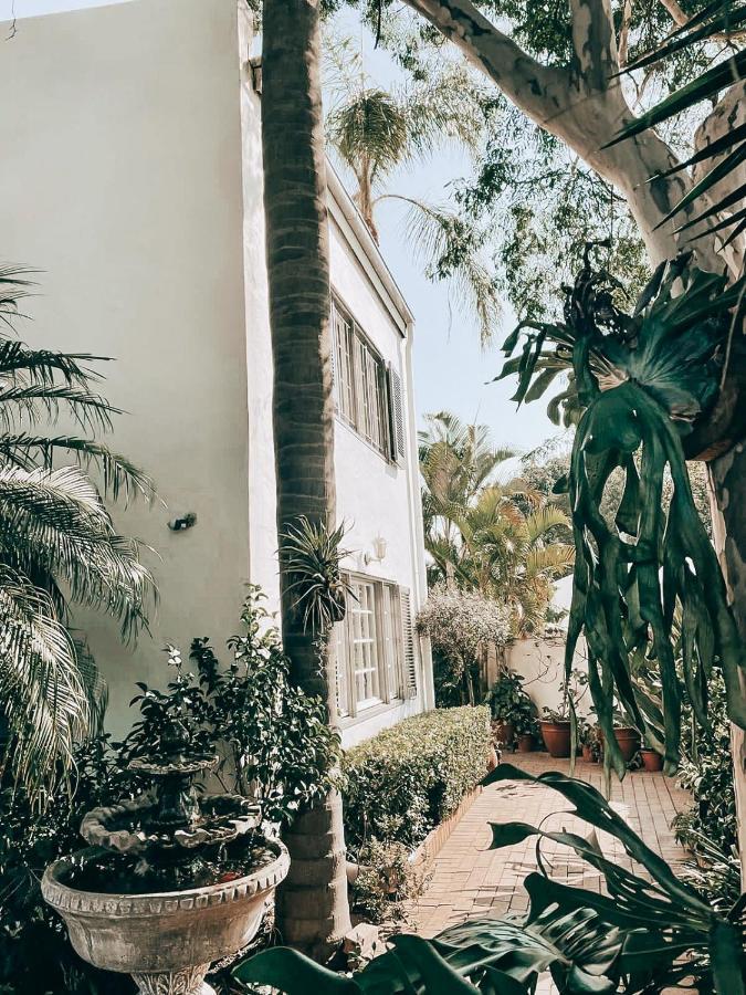 Battiss Guest House Pretoria Bagian luar foto